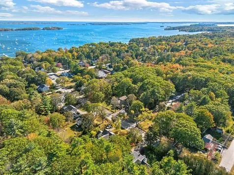 21 Johnson Road Falmouth ME 04105