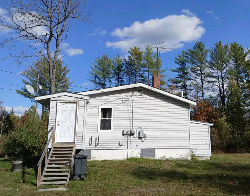 435 E Ridge Road Greenbush ME 04418