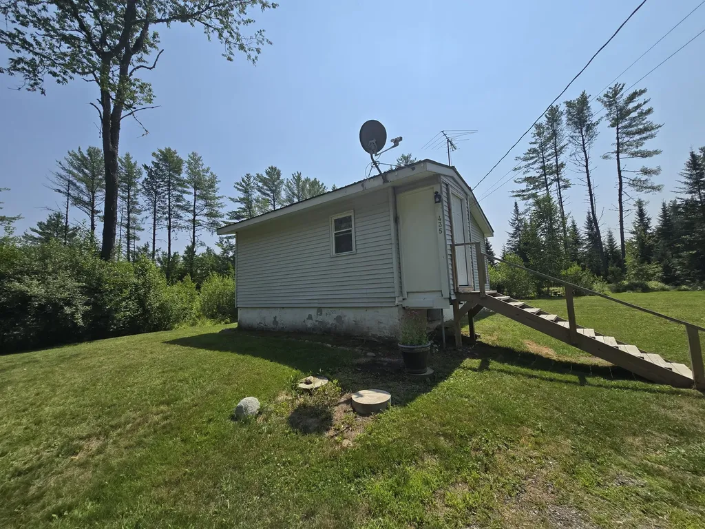 435 E Ridge Road Greenbush ME 04418
