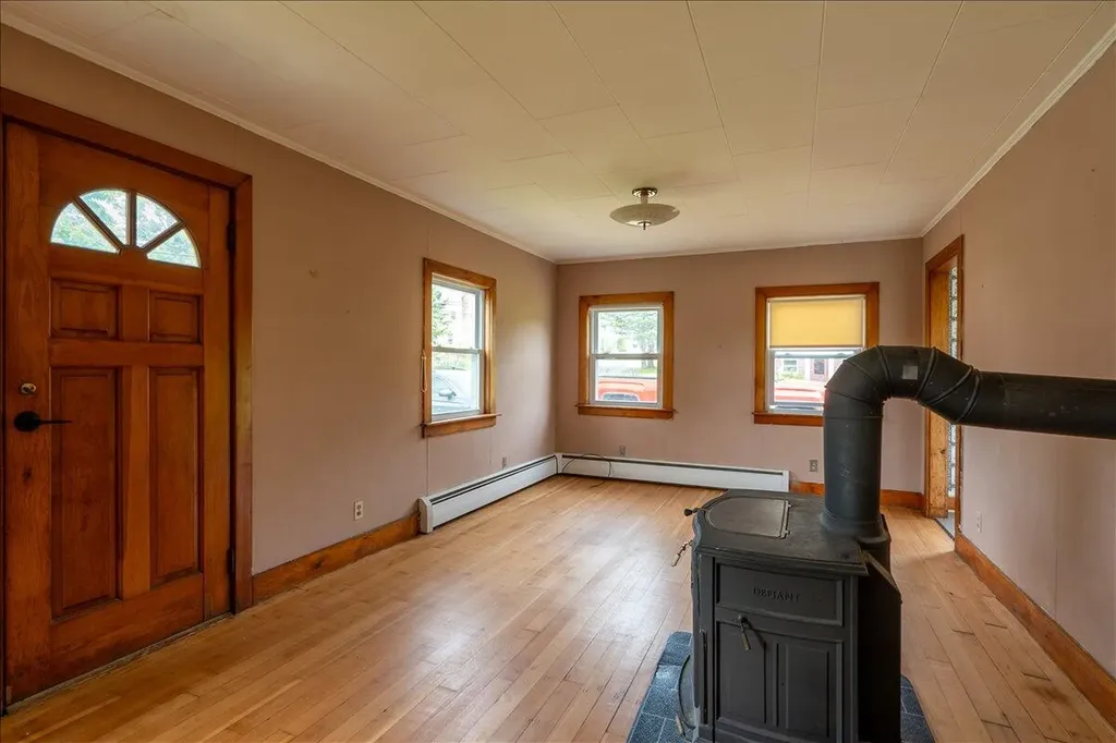 694 Spruce Head Road Saint George ME 04858
