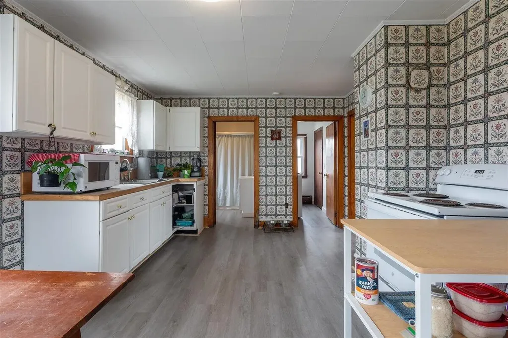 694 Spruce Head Road Saint George ME 04858