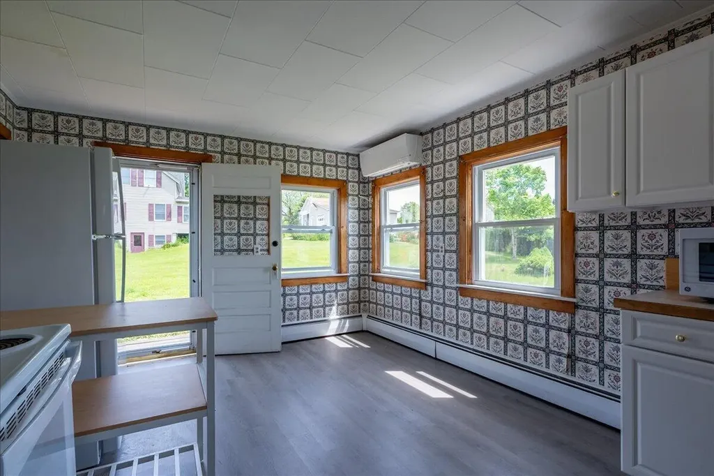 694 Spruce Head Road Saint George ME 04858