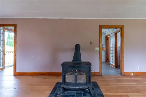 694 Spruce Head Road Saint George ME 04858