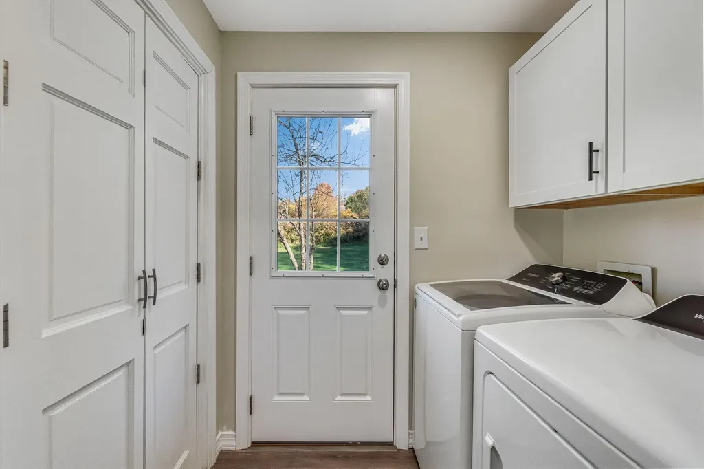 22 Briarcliff Knoll Auburn ME 04210