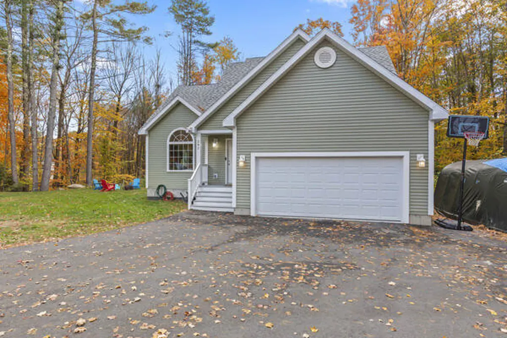 282 Harry Howes Road Sanford ME 04073