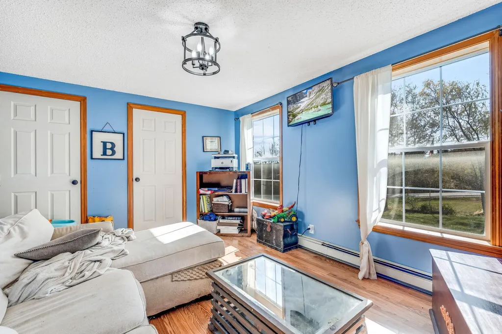 317 Cross Road Cushing ME 04563