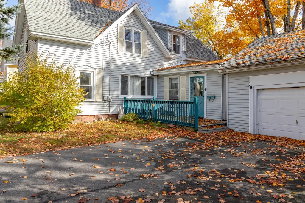 18 Green Street Dover-foxcroft ME 04426