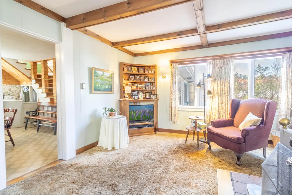 18 Green Street Dover-foxcroft ME 04426