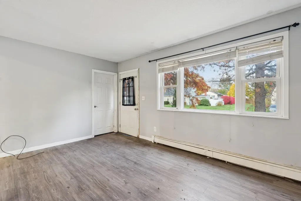 189 Grove Street Lewiston ME 04240