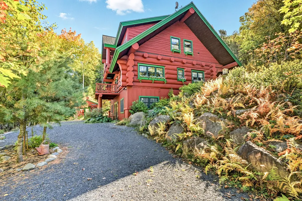 20 Toms Trail Greenville ME 04441