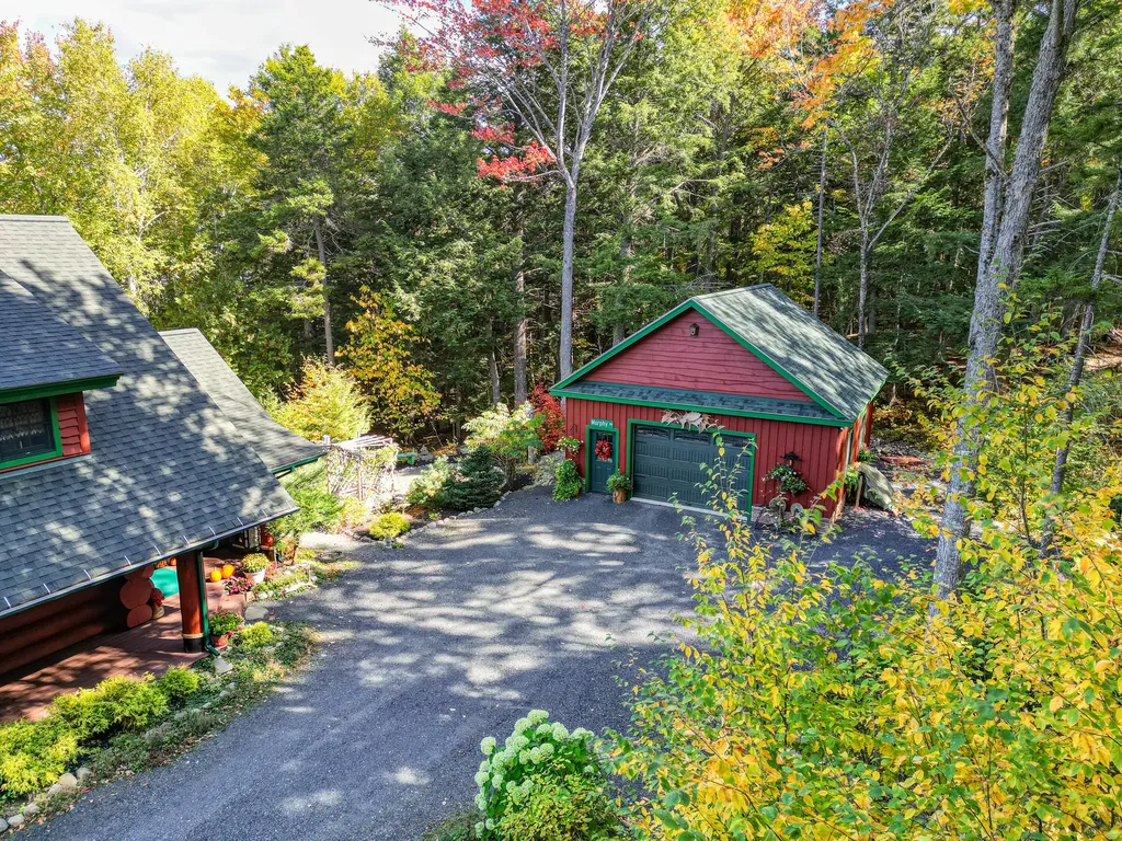 20 Toms Trail Greenville ME 04441