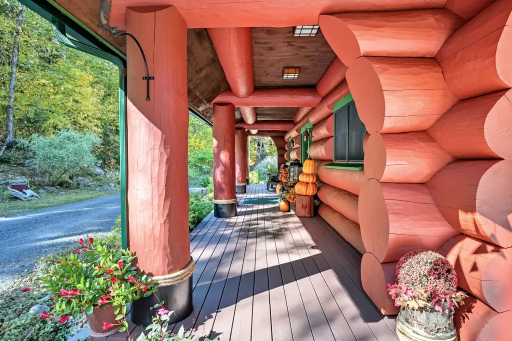 20 Toms Trail Greenville ME 04441