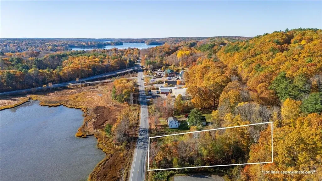 128 Mills Road Newcastle ME 04553