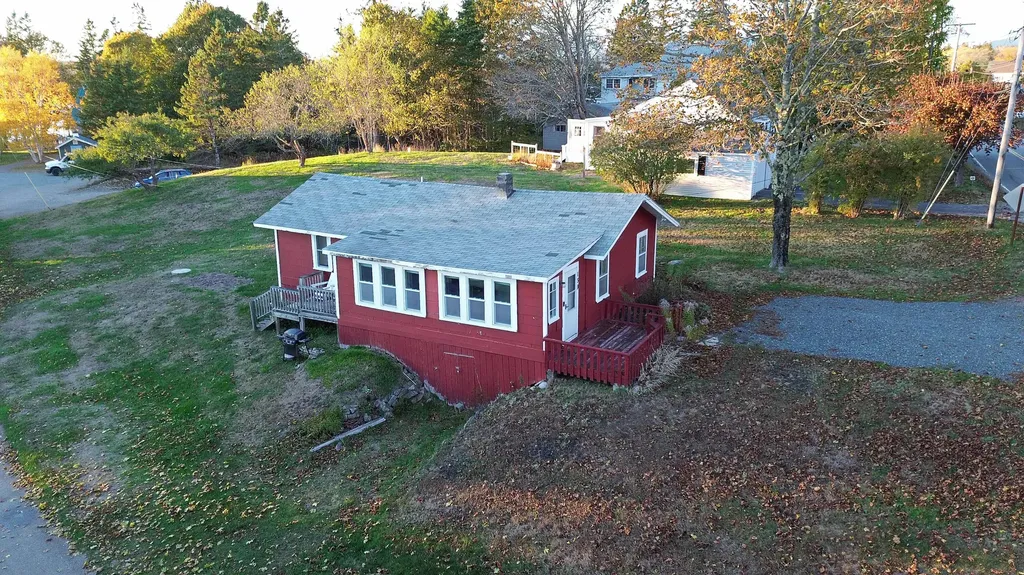 139 Harbor Drive Tremont ME 04653