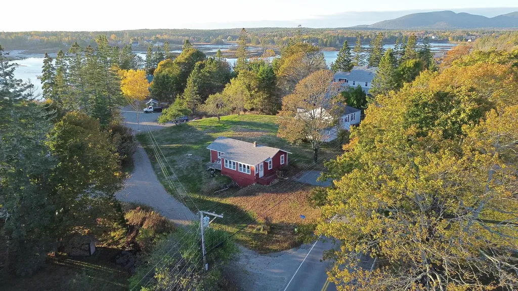 139 Harbor Drive Tremont ME 04653