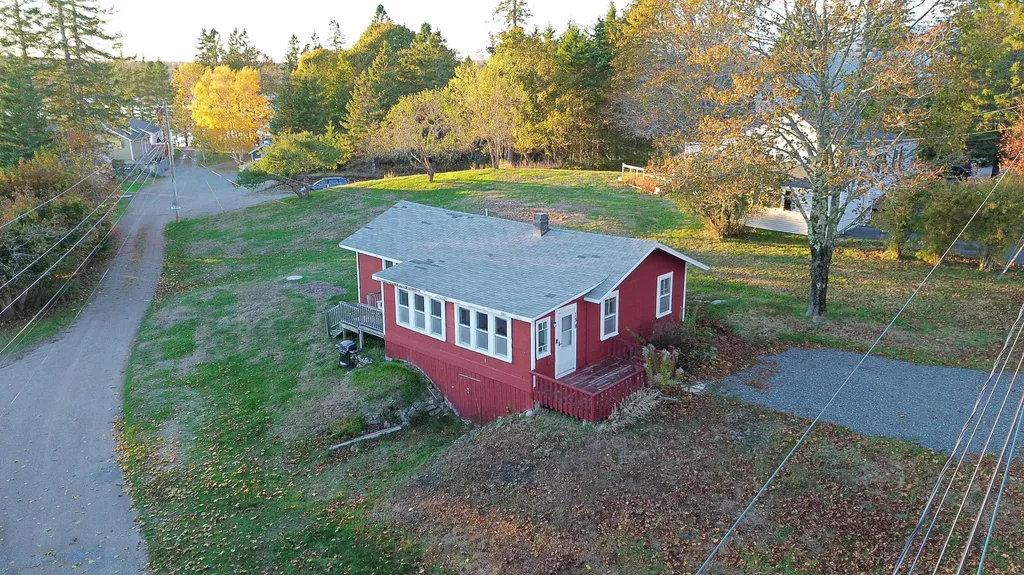 139 Harbor Drive Tremont ME 04653