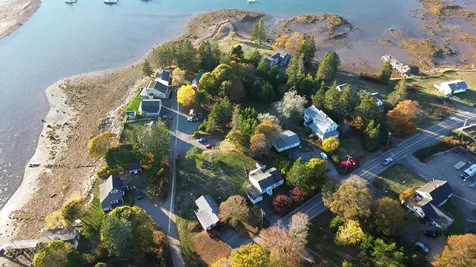 139 Harbor Drive Tremont ME 04653