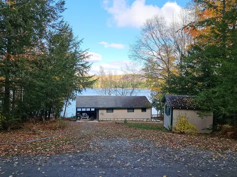 169 West Shore Road Farmington ME 04938