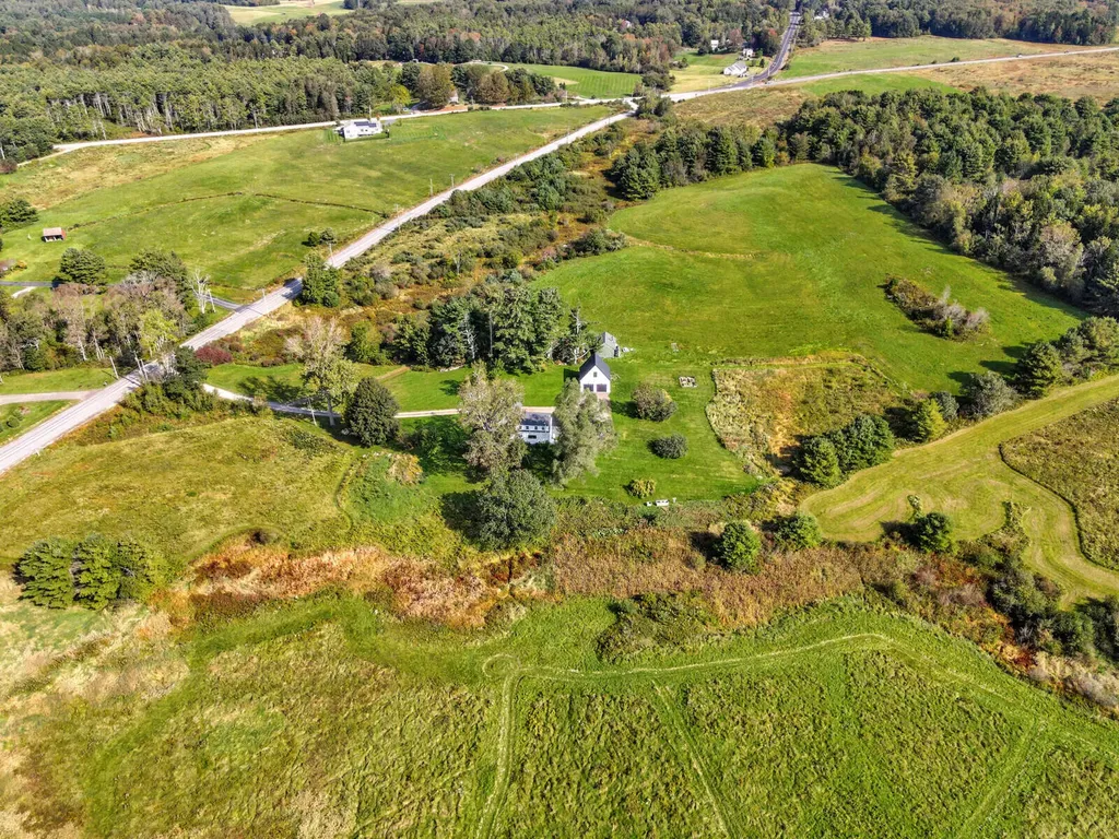 5 Round Hill Lane Brunswick ME 04011