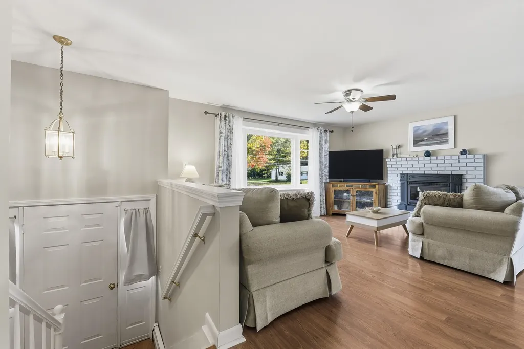 10 Merrymeeting Drive Topsham ME 04086