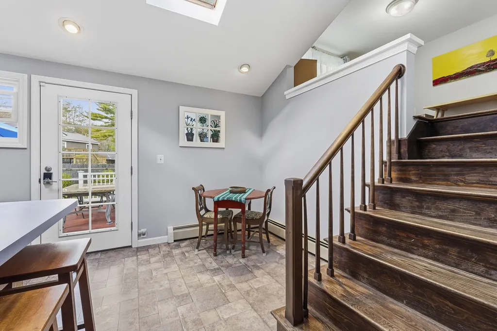 10 Merrymeeting Drive Topsham ME 04086