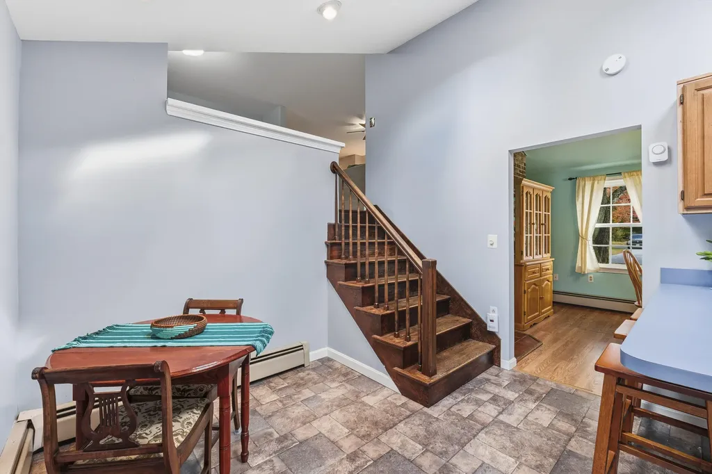 10 Merrymeeting Drive Topsham ME 04086