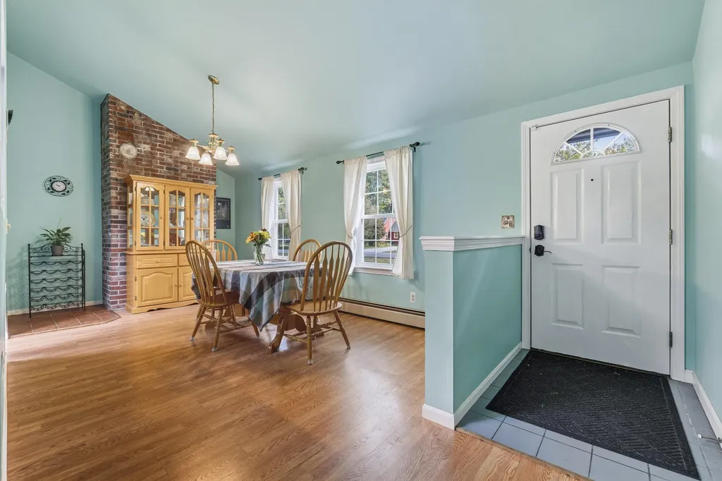 10 Merrymeeting Drive Topsham ME 04086