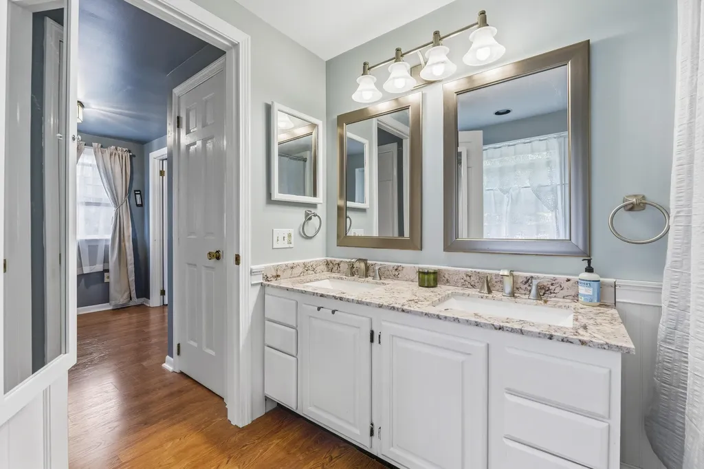 10 Merrymeeting Drive Topsham ME 04086