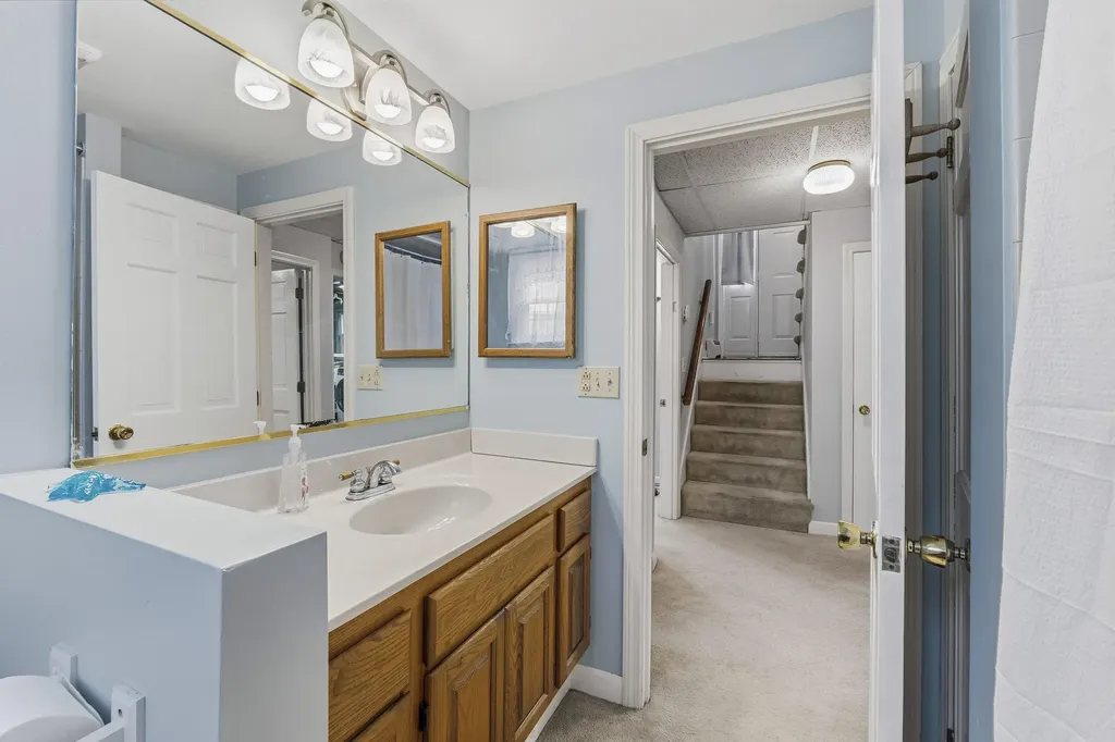 10 Merrymeeting Drive Topsham ME 04086