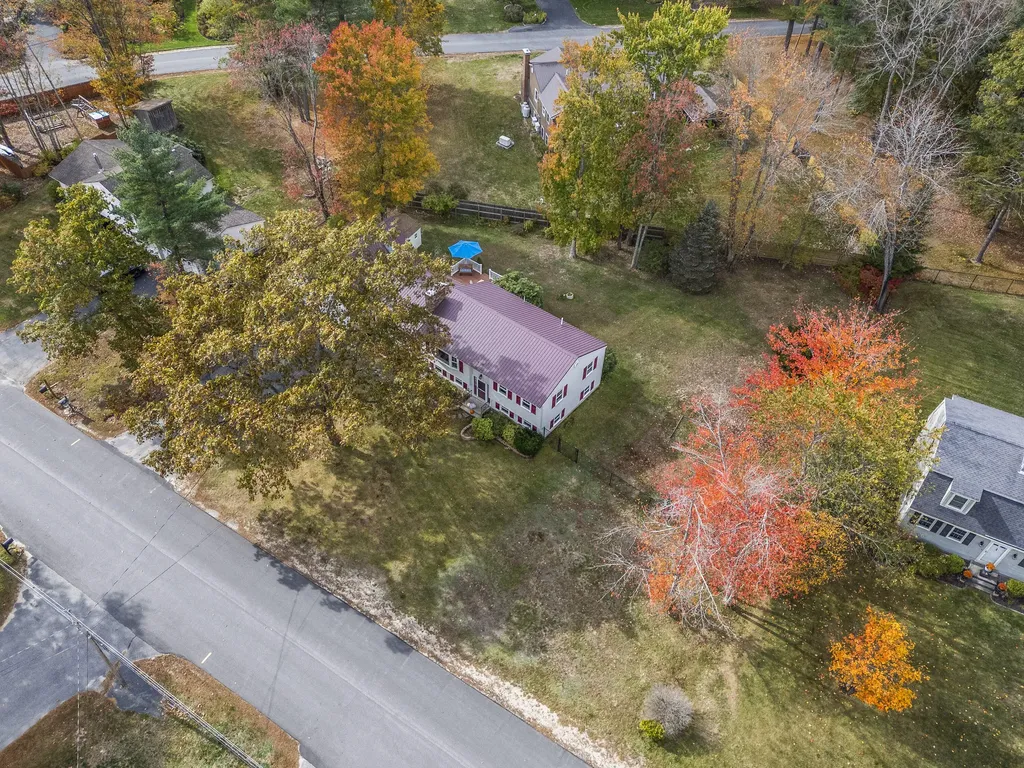 10 Merrymeeting Drive Topsham ME 04086