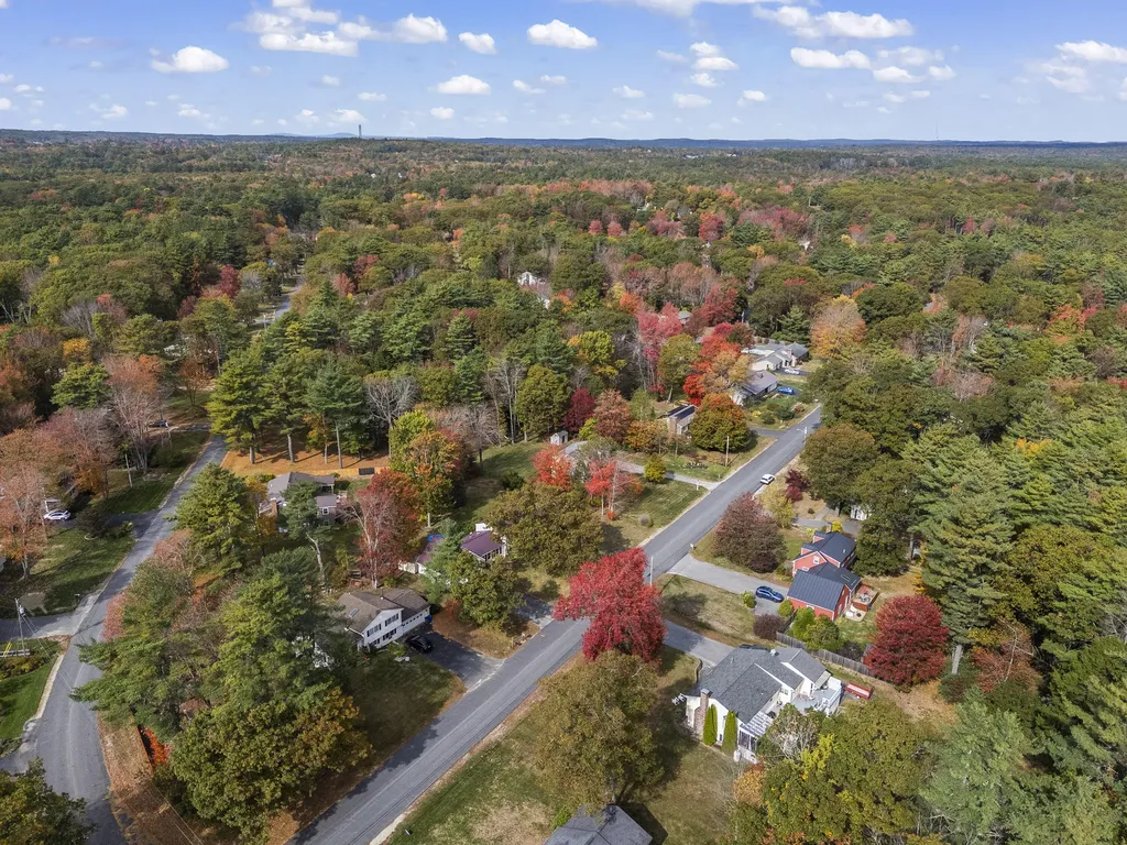 10 Merrymeeting Drive Topsham ME 04086