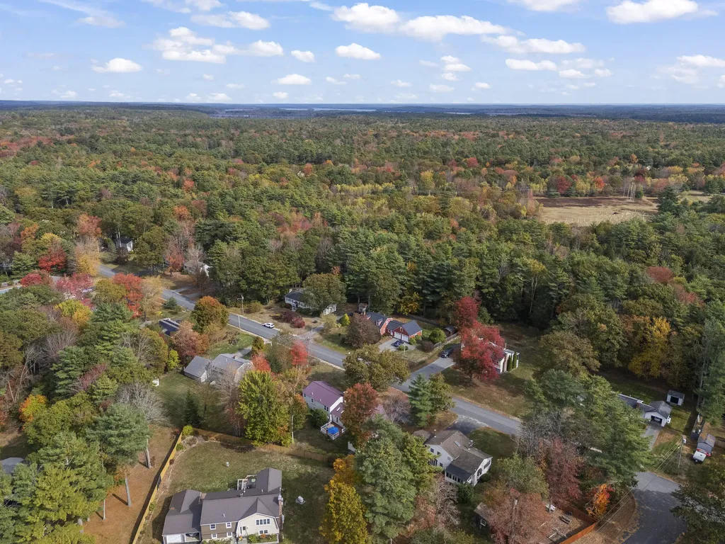 10 Merrymeeting Drive Topsham ME 04086