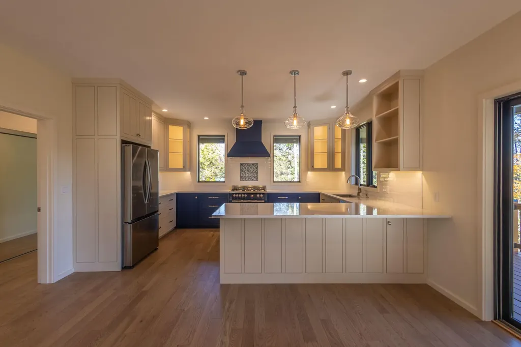 76 Park Street Rockport ME 04856