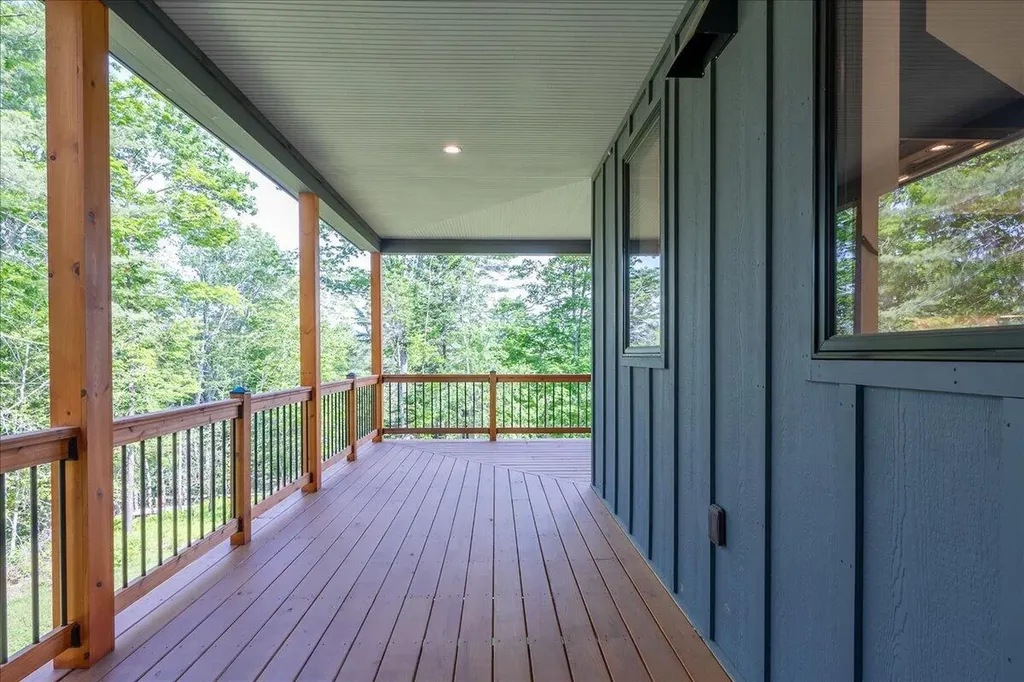 76 Park Street Rockport ME 04856
