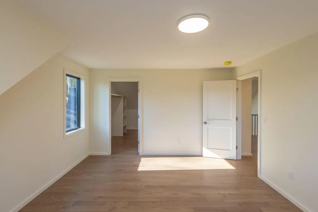 76 Park Street Rockport ME 04856
