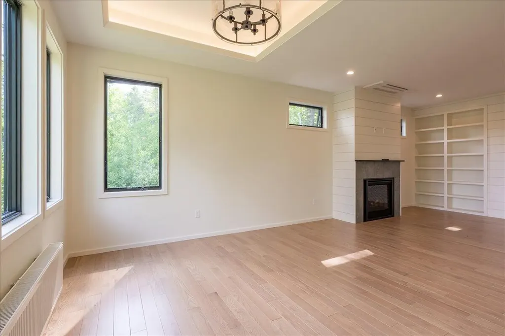 76 Park Street Rockport ME 04856