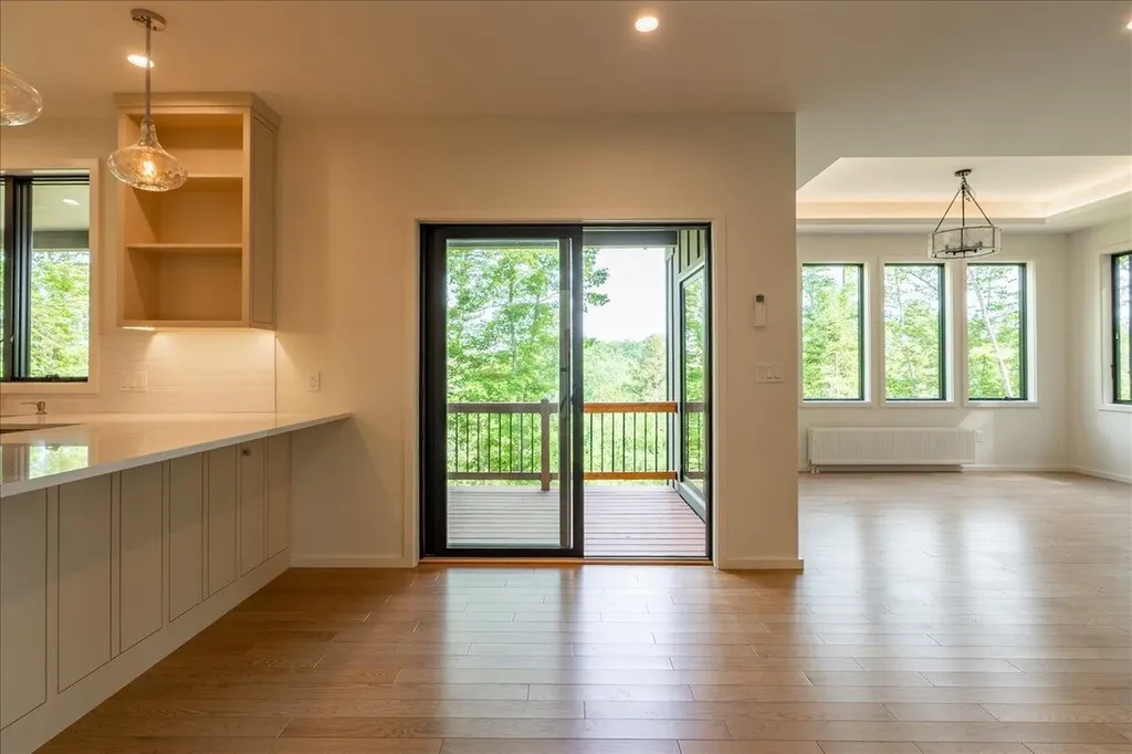 76 Park Street Rockport ME 04856