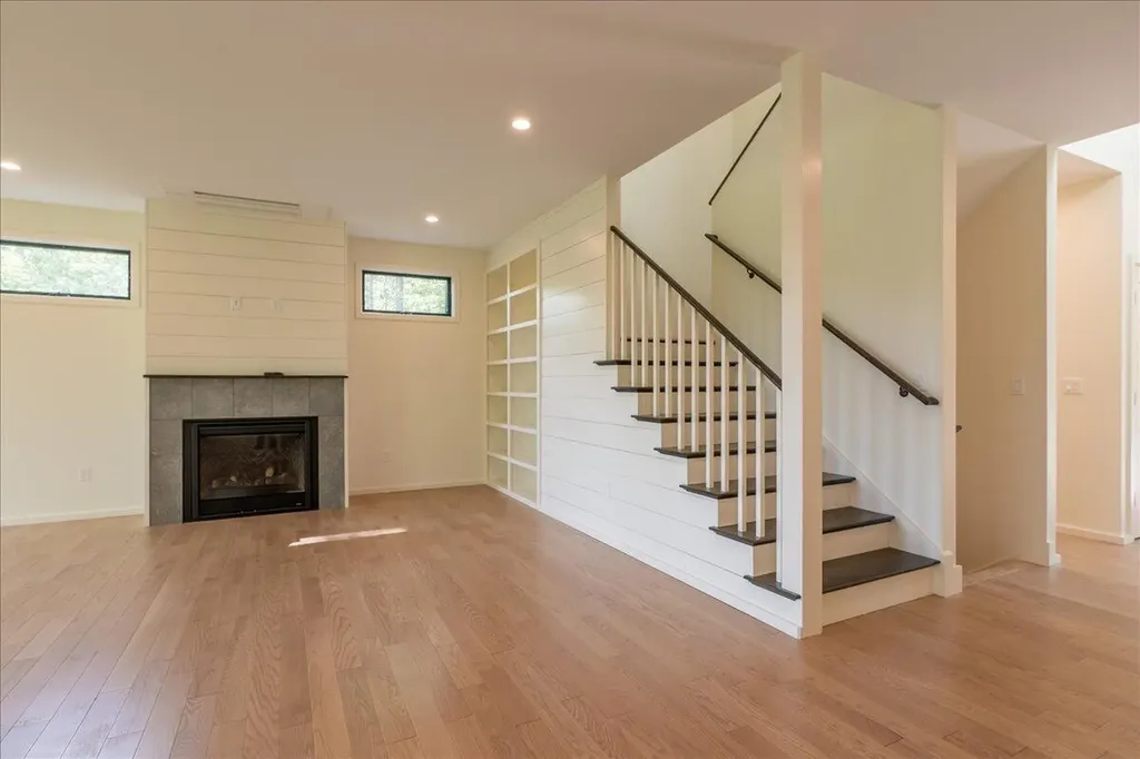 76 Park Street Rockport ME 04856