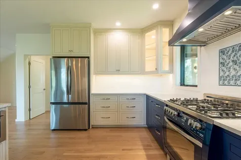 76 Park Street Rockport ME 04856