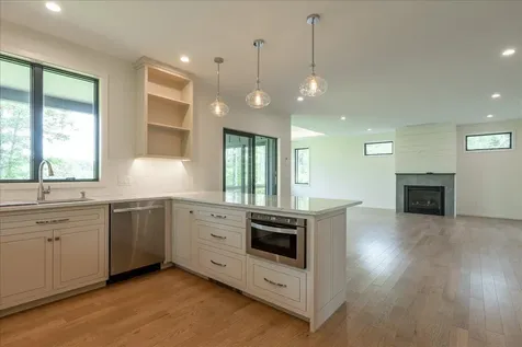 76 Park Street Rockport ME 04856