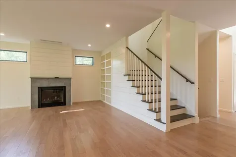 76 Park Street Rockport ME 04856