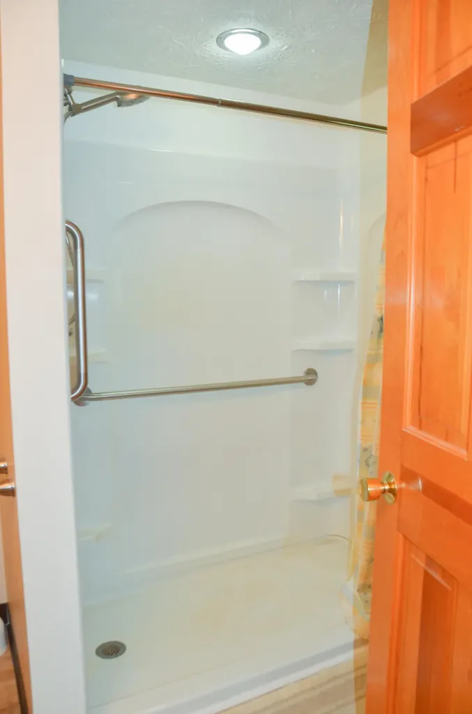 87 Middle Road Augusta ME 04330