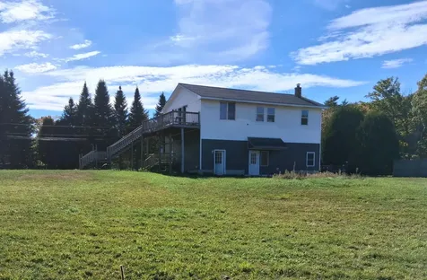 17 Dickey Lane Bowdoin ME 04287