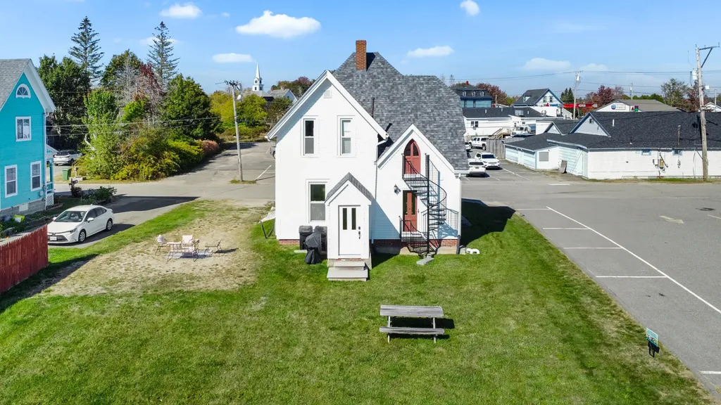 8 Cottage Street Milbridge ME 04658