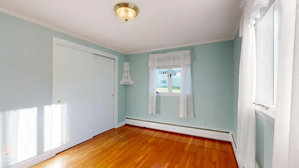 10 Nash Street Lewiston ME 04240