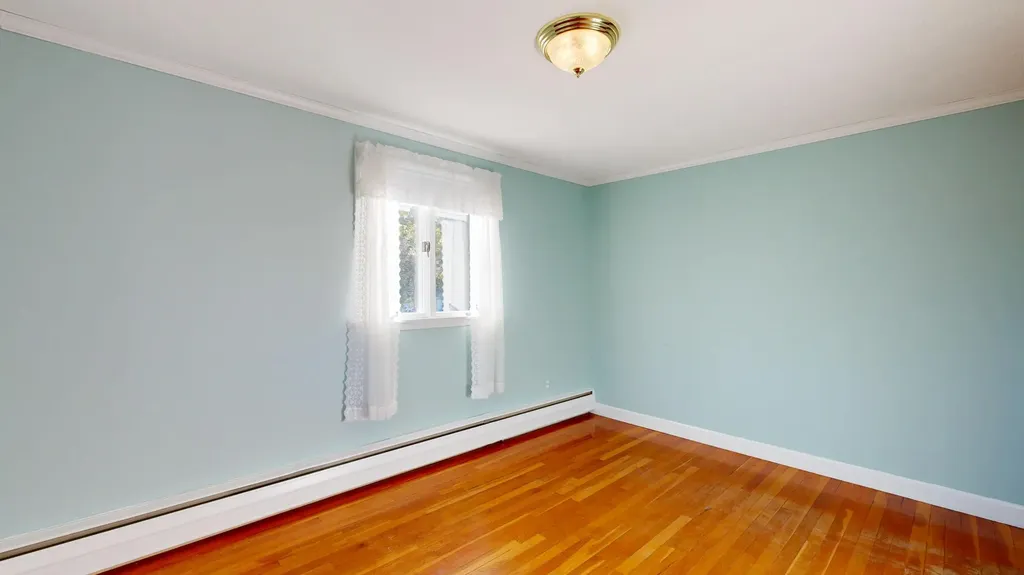 10 Nash Street Lewiston ME 04240