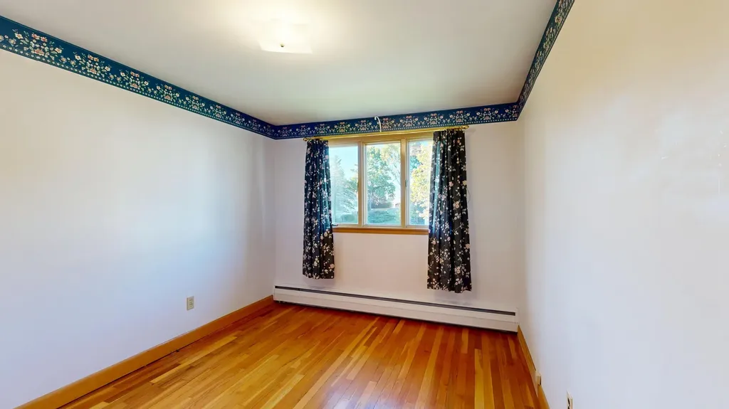 10 Nash Street Lewiston ME 04240