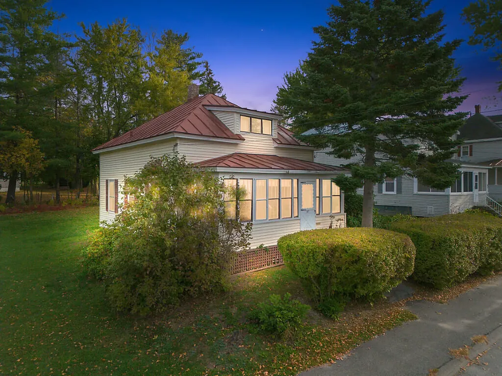47 Sanger Avenue Waterville ME 04901