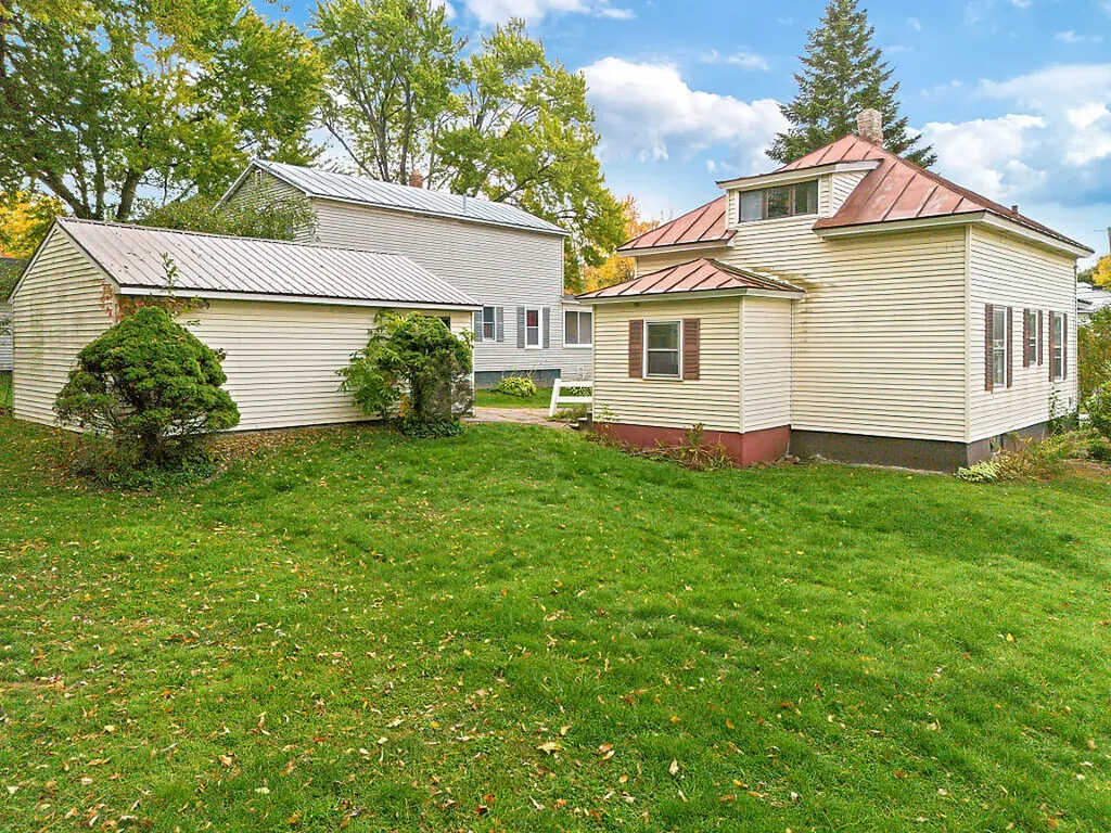47 Sanger Avenue Waterville ME 04901