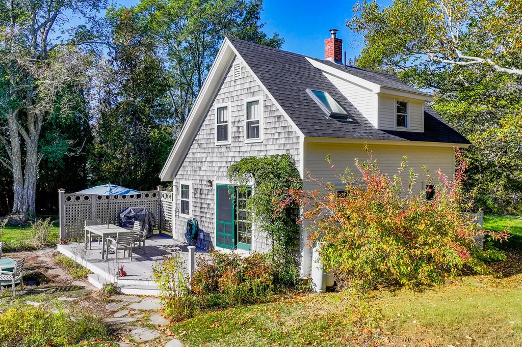 522 Ferry Road Islesboro ME 04848